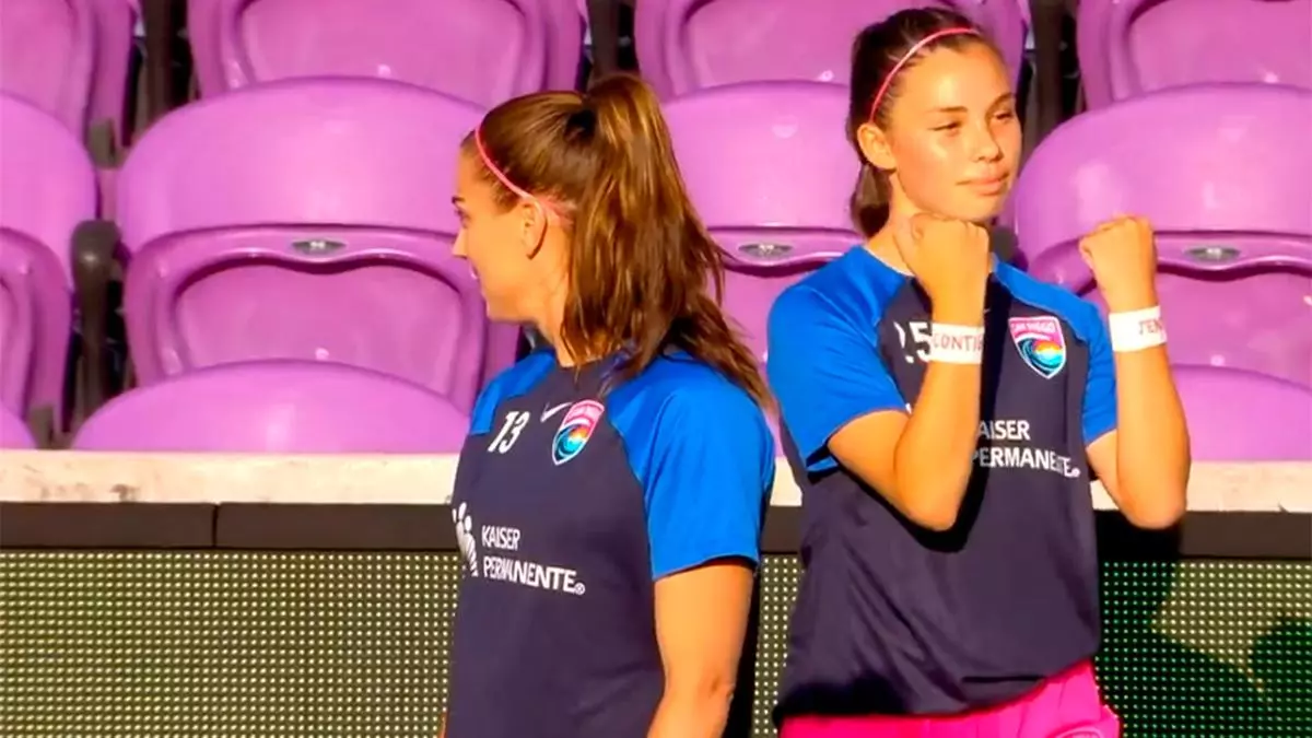 Emocionante apoyo a Jenni Hermoso en el f迆tbol estadounidense