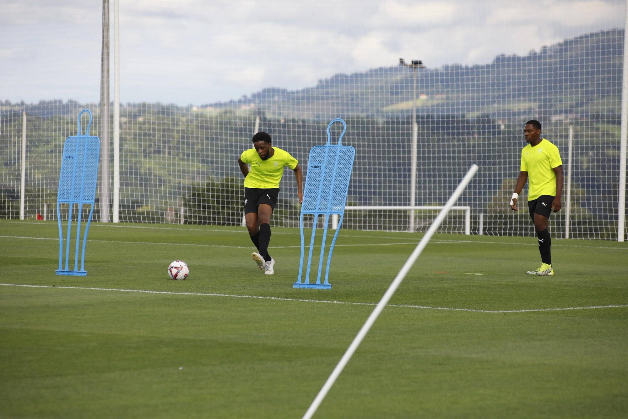 Así fue el primer entrenamiento de la era Albés en el Sporting (en imágenes)