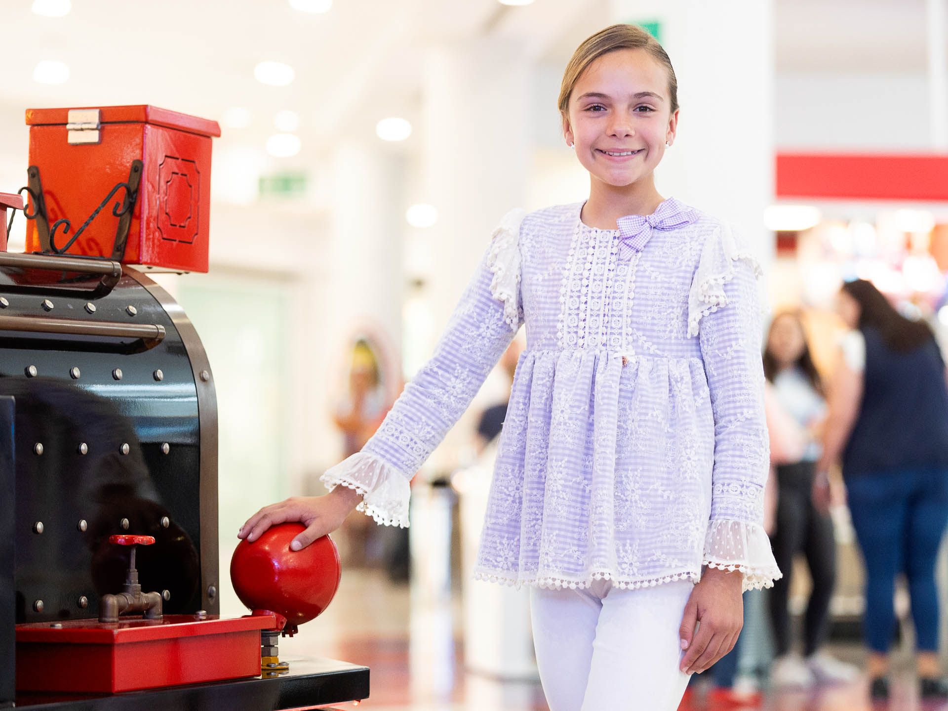 Primer acto de la nueva bellesa del Foc Infantil y sus Damas de Honor