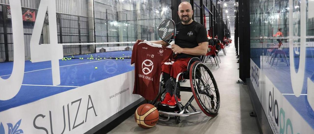 Berni Costas, ayer, en las instalaciones de Twelve Pádel Zenter.