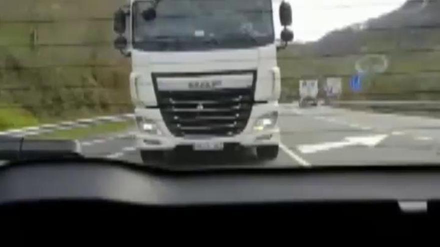 El angustioso vídeo de una familia acosada por un camionero en Navarra