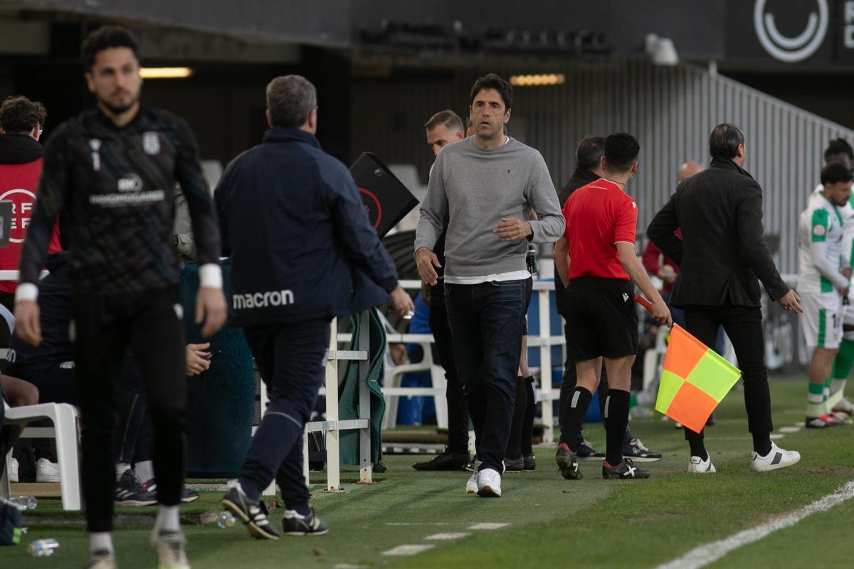 Íñigo Vélez, durante un partido en el Cartagonova de esta temporada