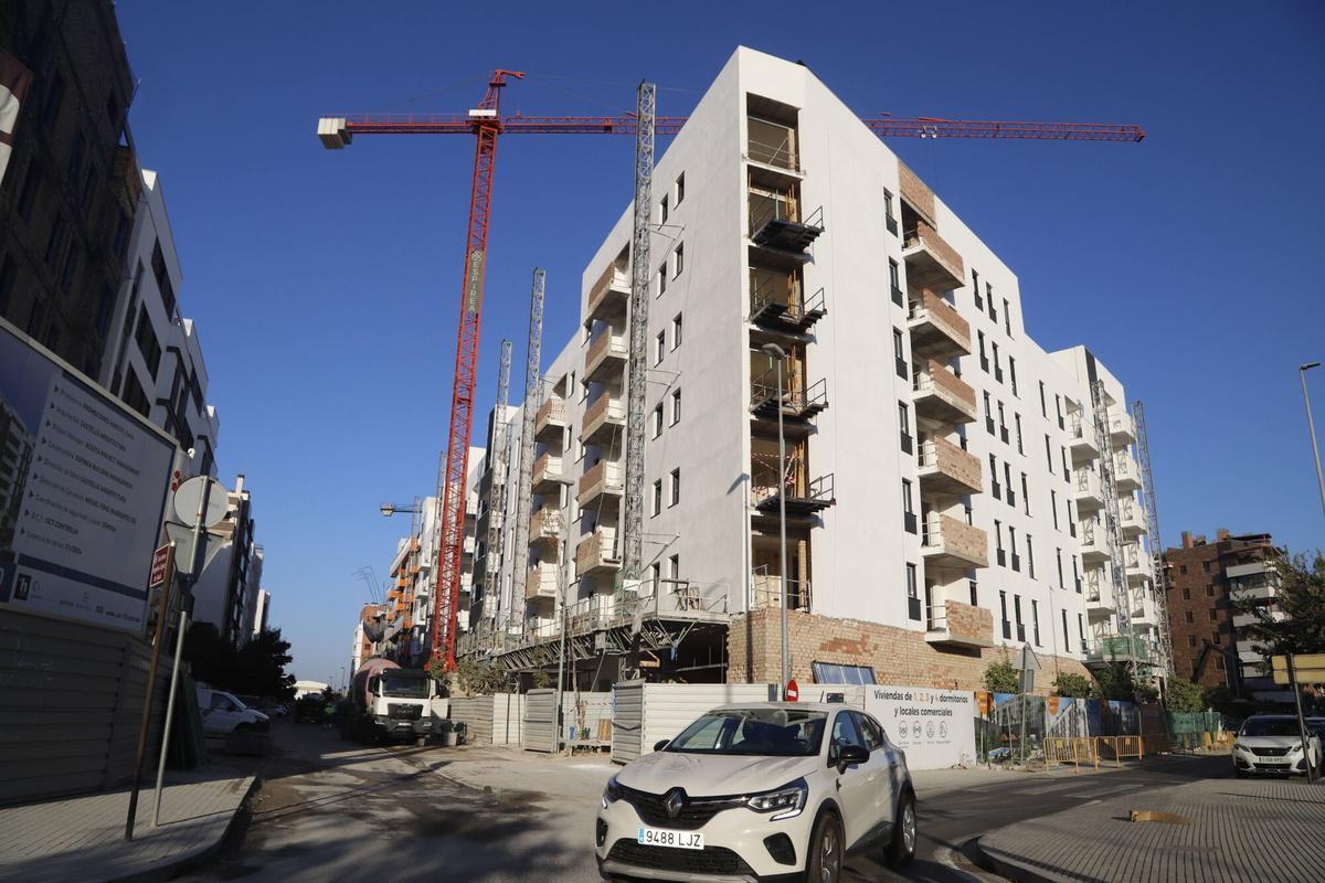 A.J.González Córdoba construcción viviendas piso nuevo zoco