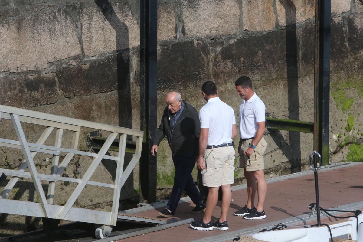 El empresario pasó su primer fin de semana de adelanto del verano a bordo de su yate «Valoria B»
