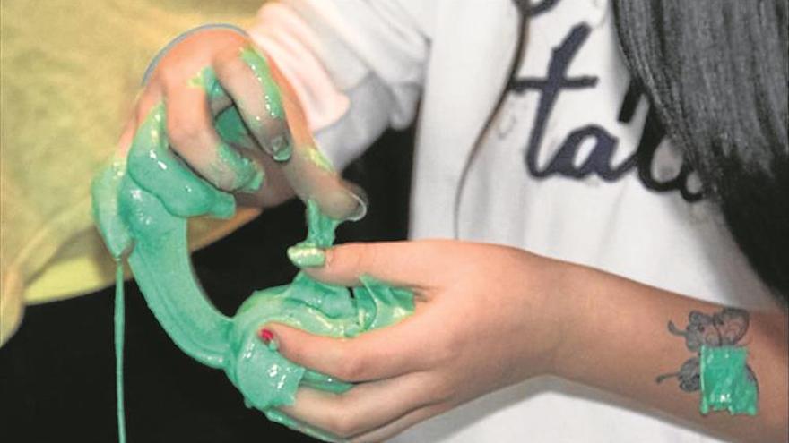 La OCU advierte del peligro de slime, el juguete de moda entre los