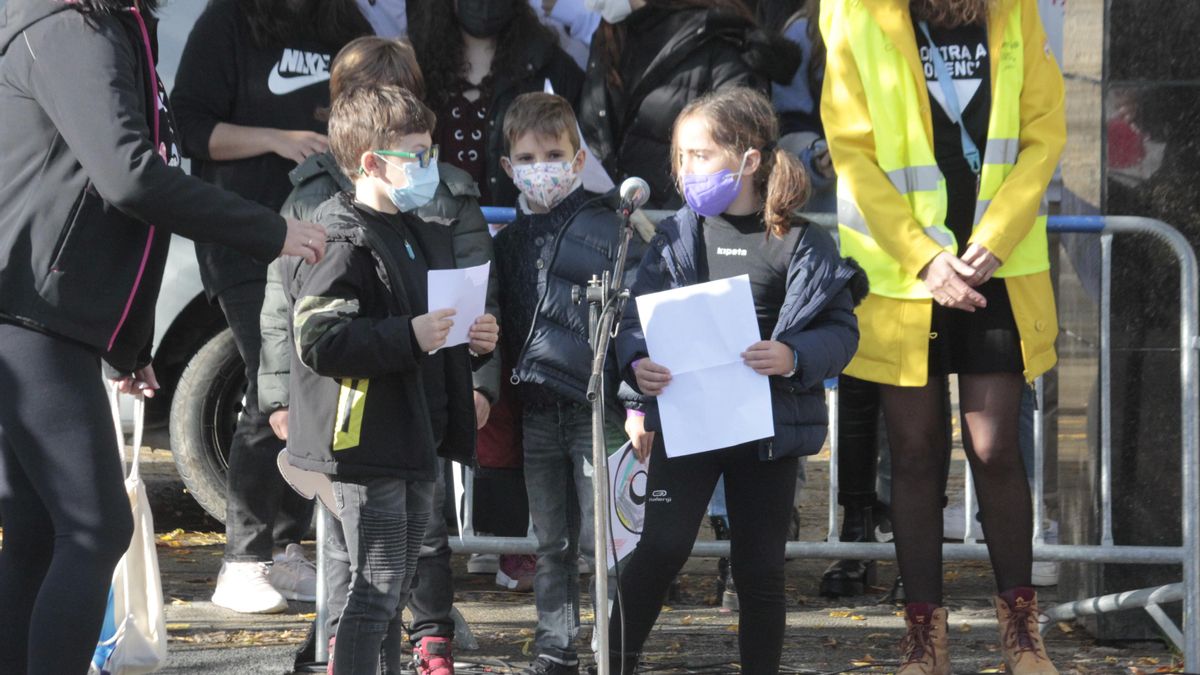 25N: Galicia salió a la calle vestida de morado