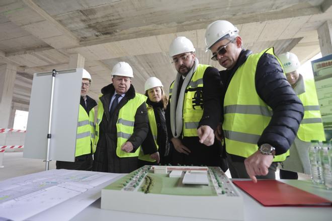 EN IMÁGENES: Adrián Barbón y Alfredo Canteli, juntos en la presentación de las obras del nuevo instituto de La Florida