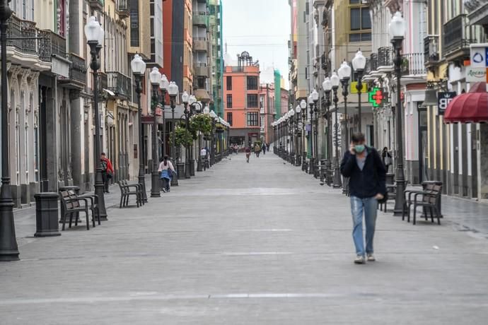 25-03-20 LAS PALMAS DE GRAN CANARIA. CIUDAD. LAS PALMAS DE GRAN CANARIA. Recorrido por la ciudad para vera su desolación.   Fotos: Juan Castro.  | 25/03/2020 | Fotógrafo: Juan Carlos Castro