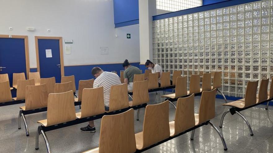 Sala de espera de los donantes en San Roque