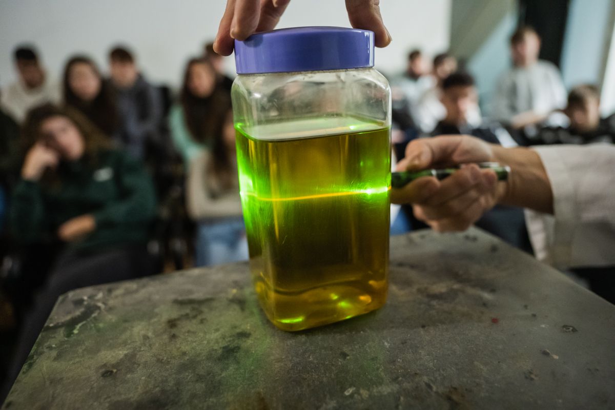 El colegio HHDC de Tavernes de la Valldigna visita la Ciutat de les Arts i les Ciències