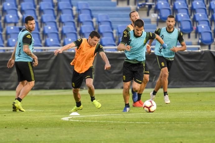 DEPORTES 05-03-19  LAS PALMAS DE GRAN CANARIA.  Primer entrenamiento de Pepe Mel. FOTOS: JUAN CASTRO