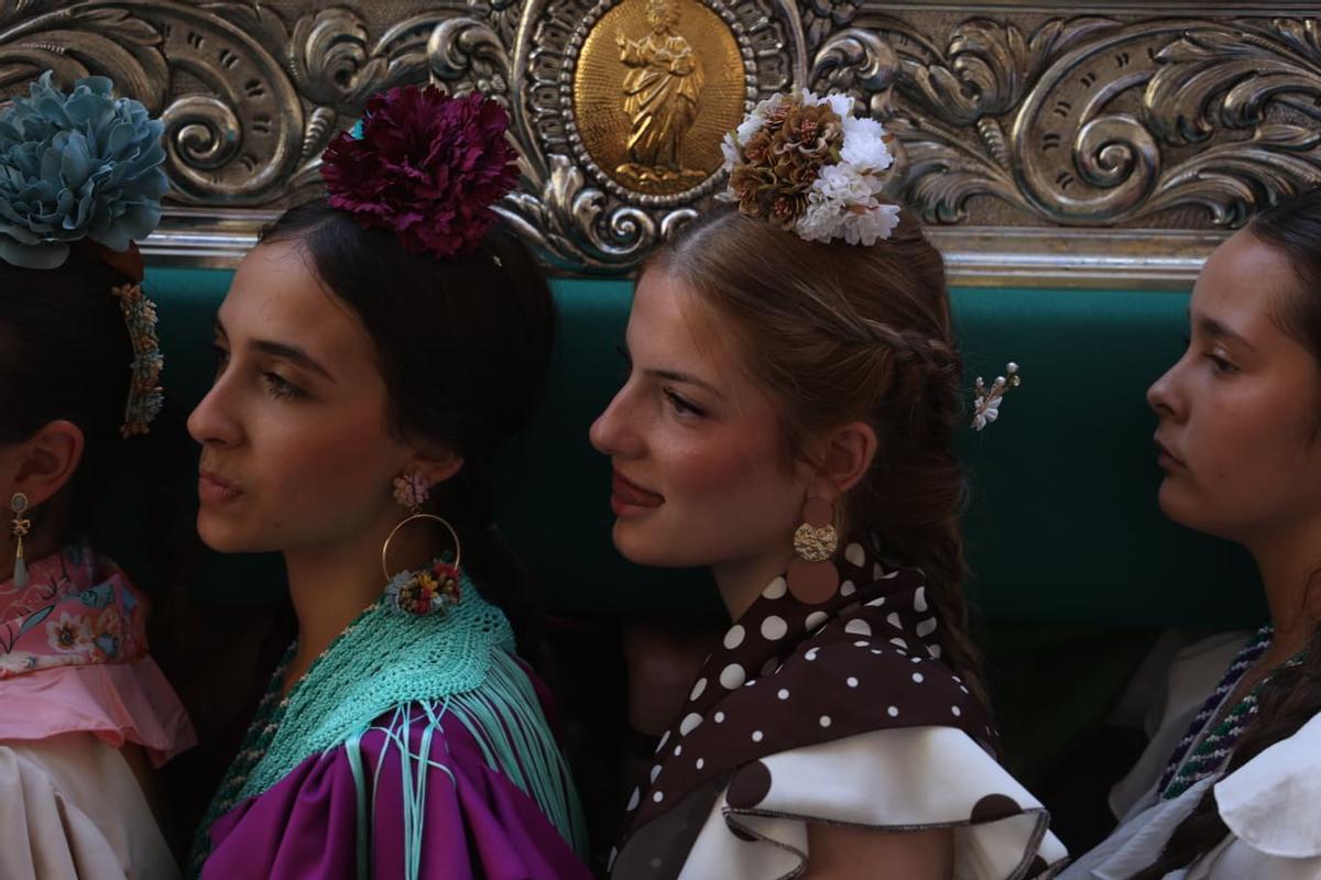 Elche demuestra su devoción rociera en su tradicional romería hacia el Pantano