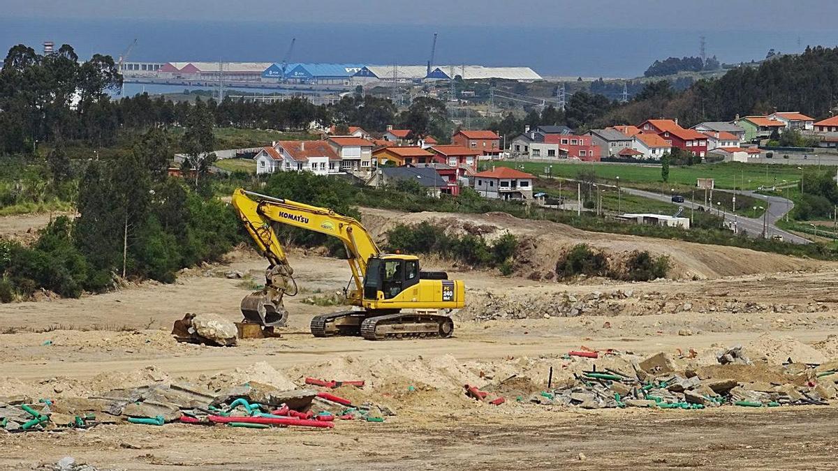 Vista de los terrenos de Hijos de Rivera, propietaria de Estrella Galicia, en el polígono de Morás.   | // L.O.