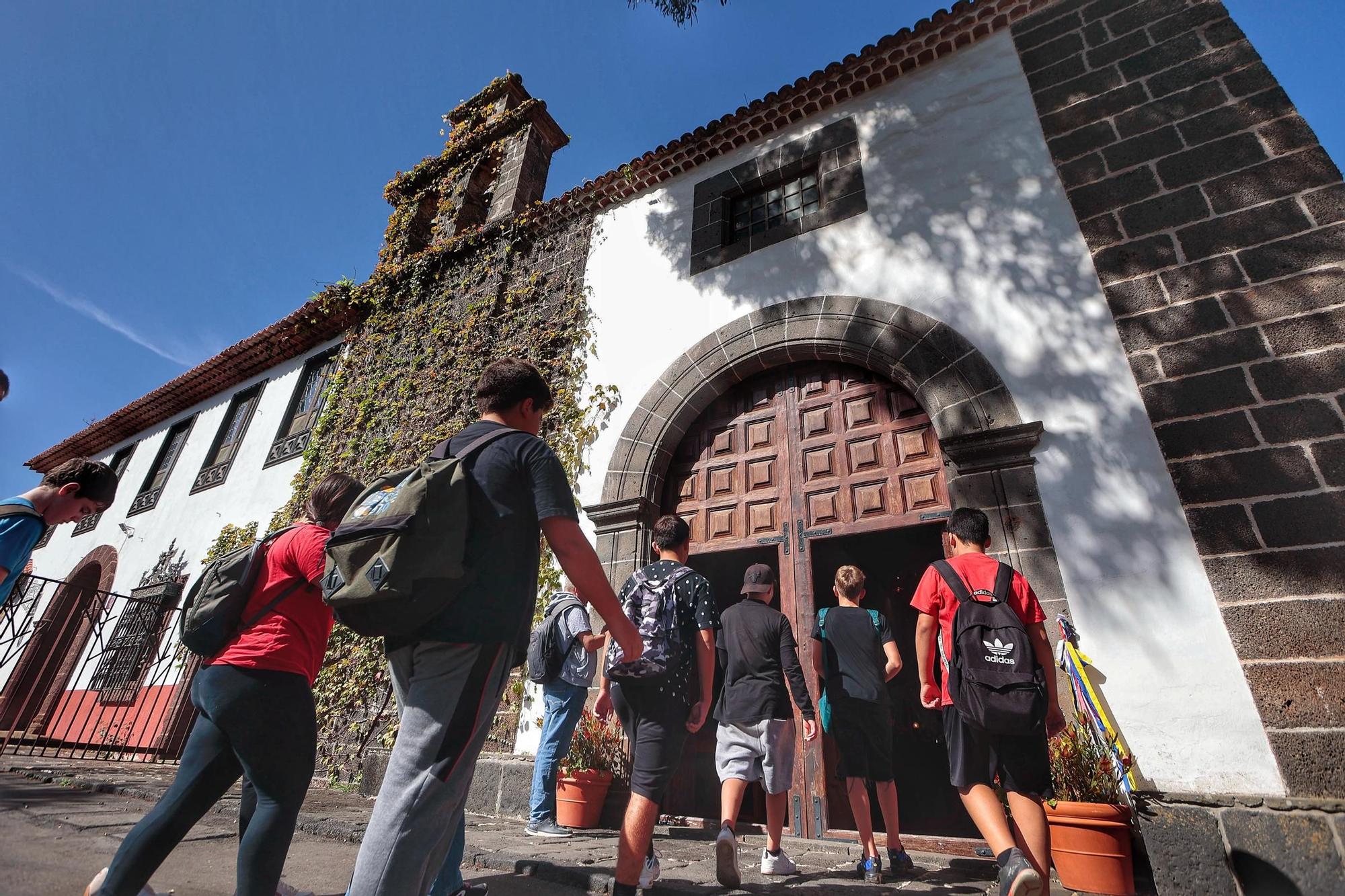 Visita a la ermita de San Diego con motivo de la fuga estudiantil