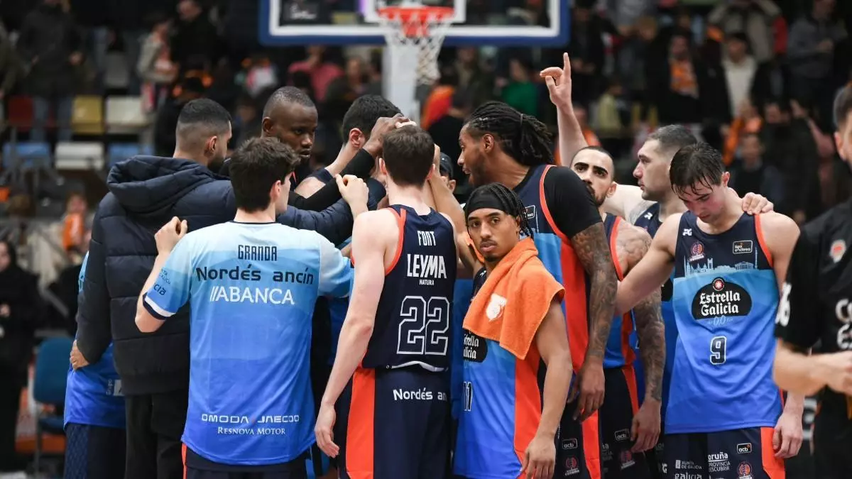 La primera aventura del B芍squet Coru?a en la ACB solo ha durado un a?o