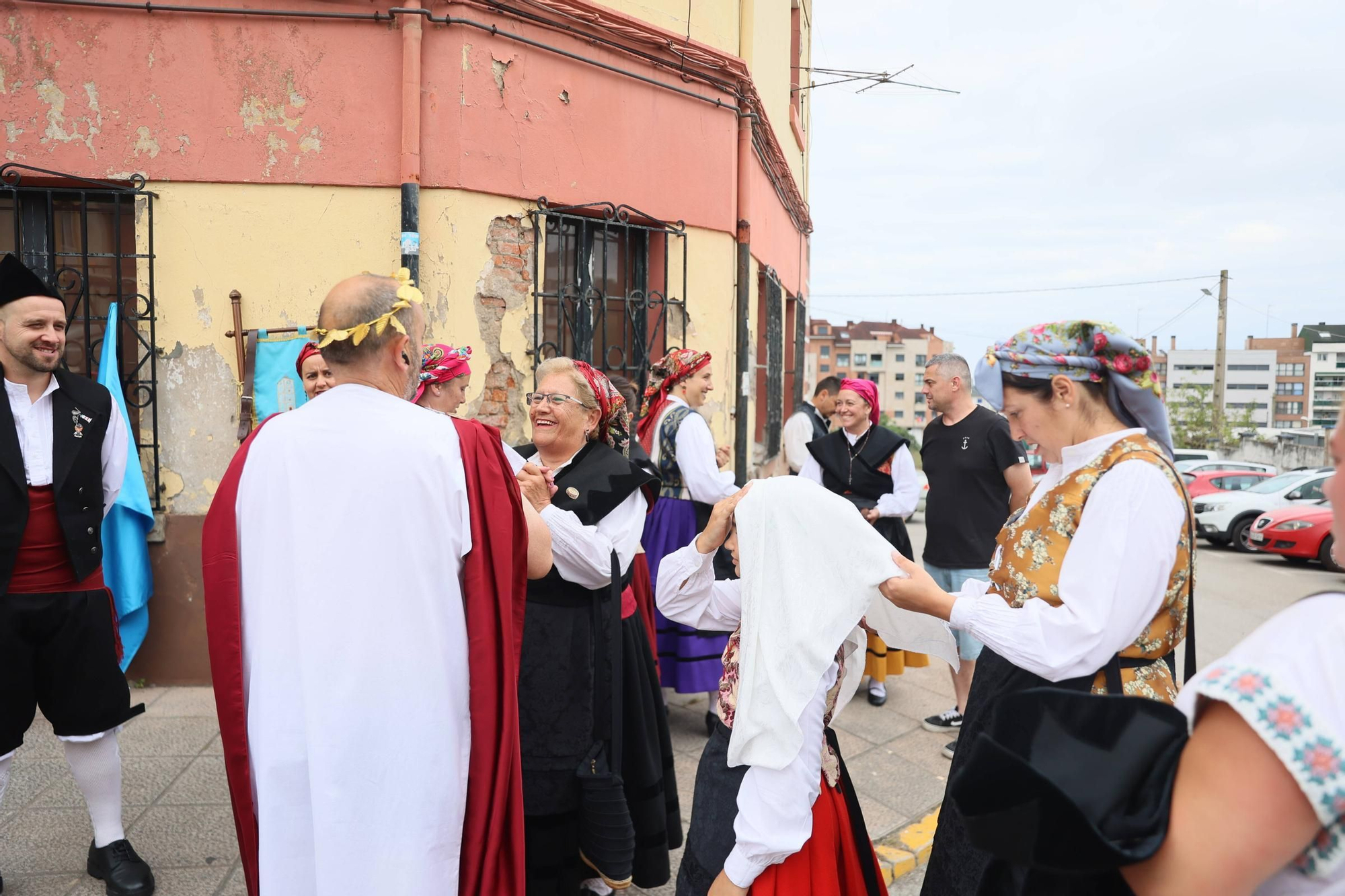 EN IMÁGENES: El desfile de carrozas del Carmen de Luanco