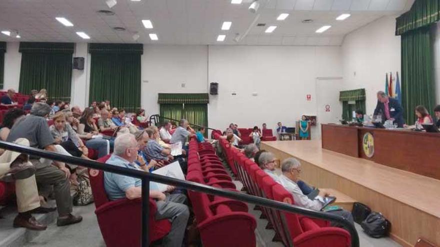 La Uex fija la tasa de reposición de profesorado en &quot;un máximo del cien por cien&quot;