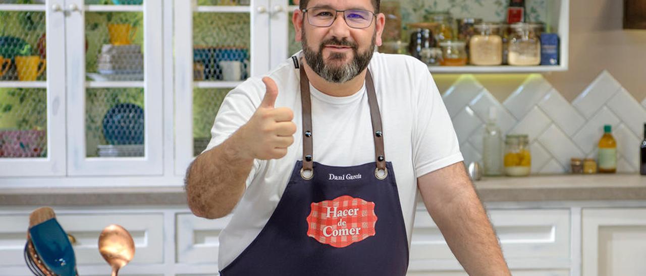 El chef Dani GarcÃ­a apuesta por la comida popular en &#039;Hacer de comer&#039;, su nuevo programa de TV.