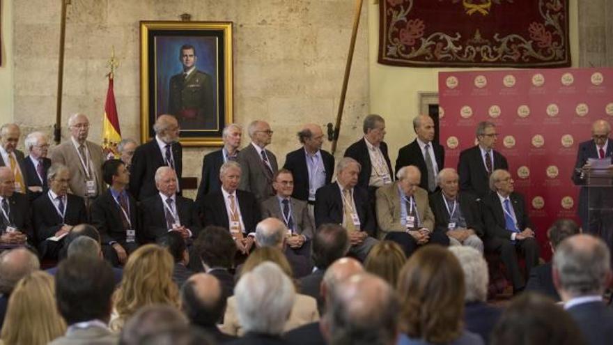 Veintiún Nobel reclaman que se incentive el mecenazgo de las empresas a la ciencia