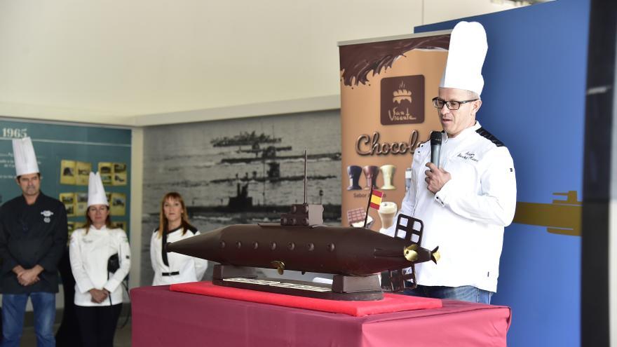 El submarino Isaac Peral de Cartagena se convierte en chocolate
