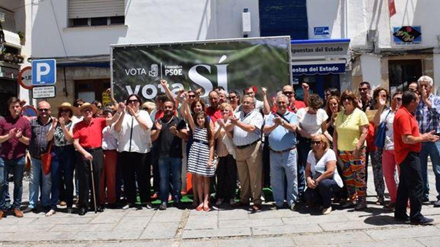 García Bernal insiste en que Extremadura &quot;sólo puede permitir&quot; tener un &quot;gobierno amigo&quot; en la nación