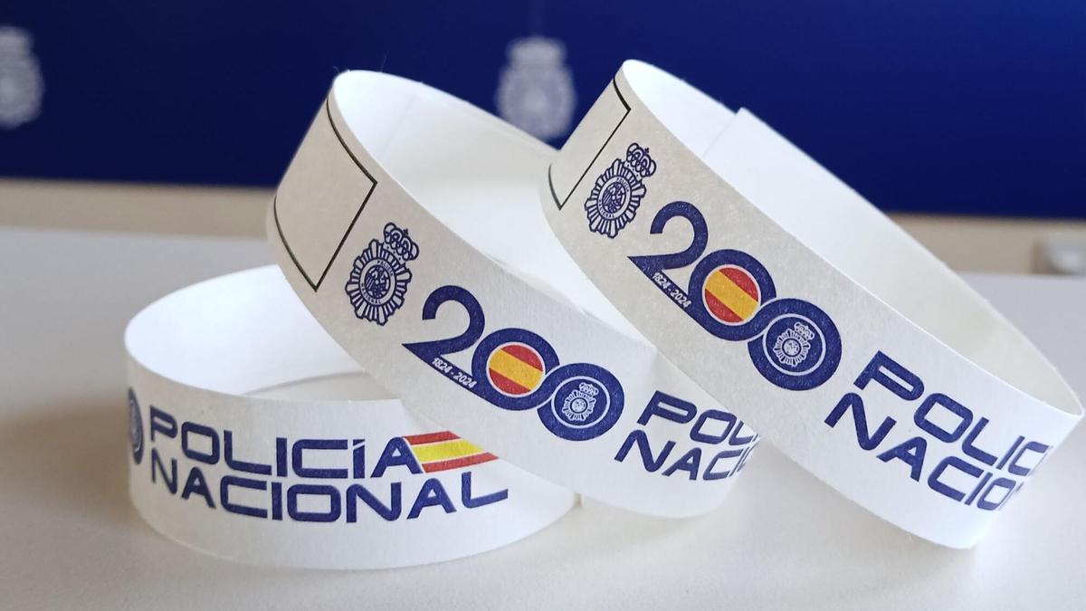 Las pulseras identificativas para menores que la Policía repartirá en San Juan.