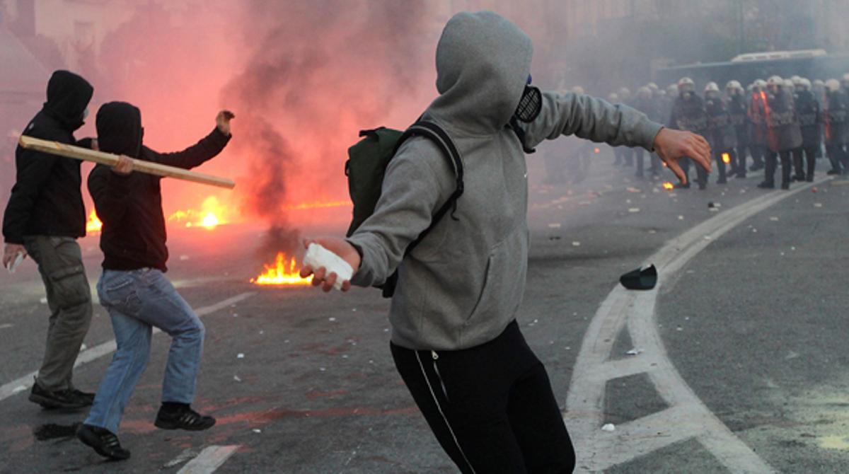 Els manifestants grecs s’han enfrontat a la policia.