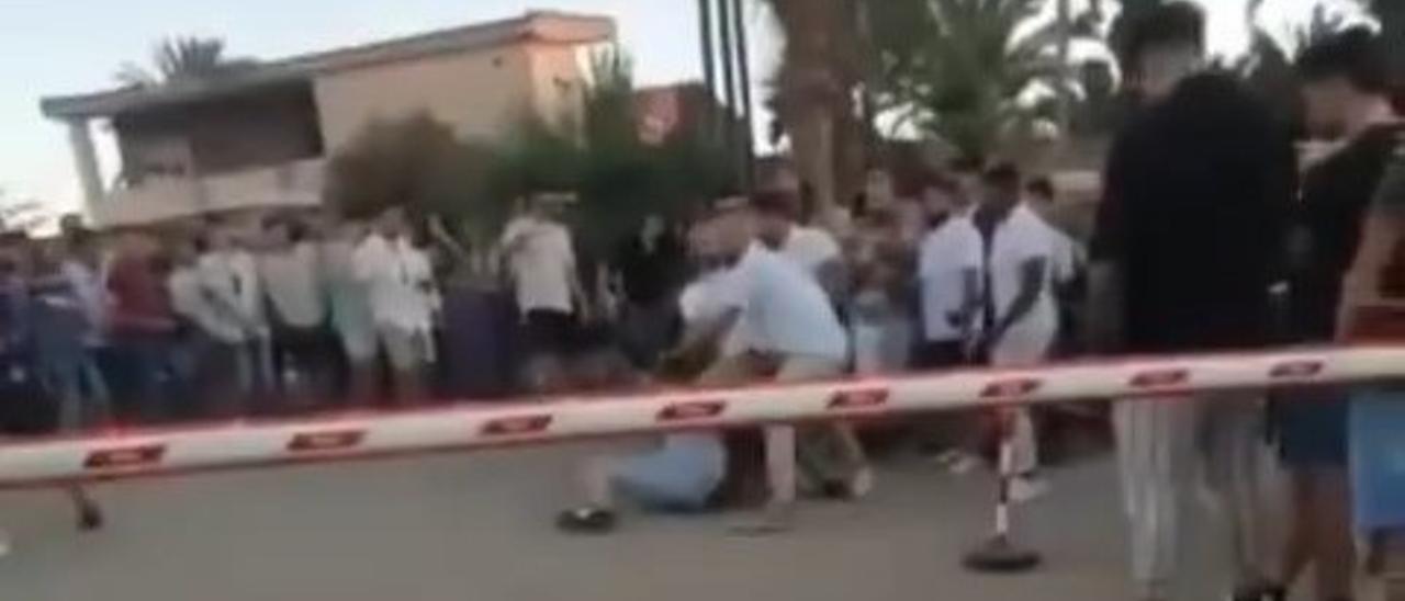 Una discusión entre empleados de un local y clientes acaba en una brutal agresión en La Manga