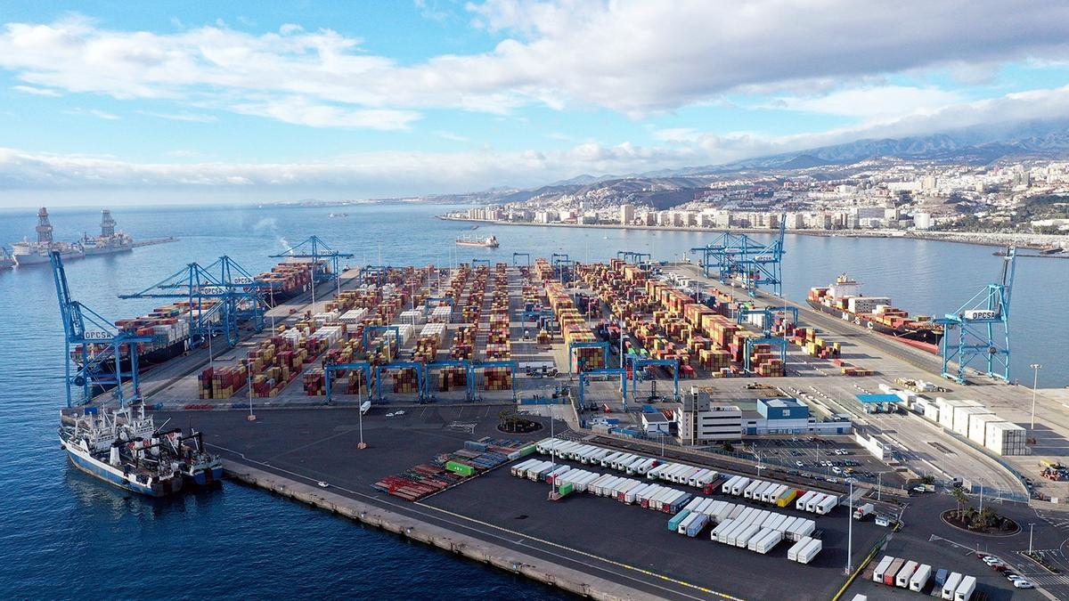 La Autoridad Portuaria de Las Palmas incrementa su tráfico total hasta superar los 23,5 millones de toneladas