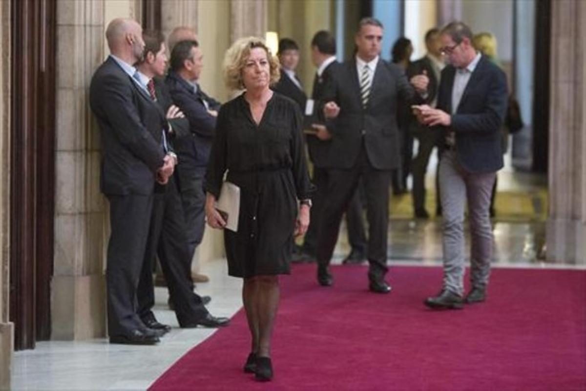 Imma Folchi, en su último día como secretaria general del Parlament.