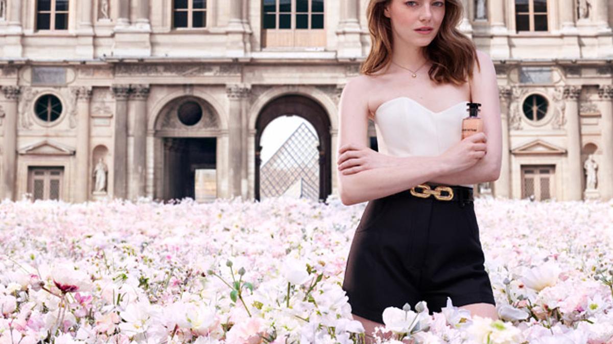 Emma Stone protagoniza la campaña de 'Coeur Battant', el nuevo perfume de Louis Vuitton