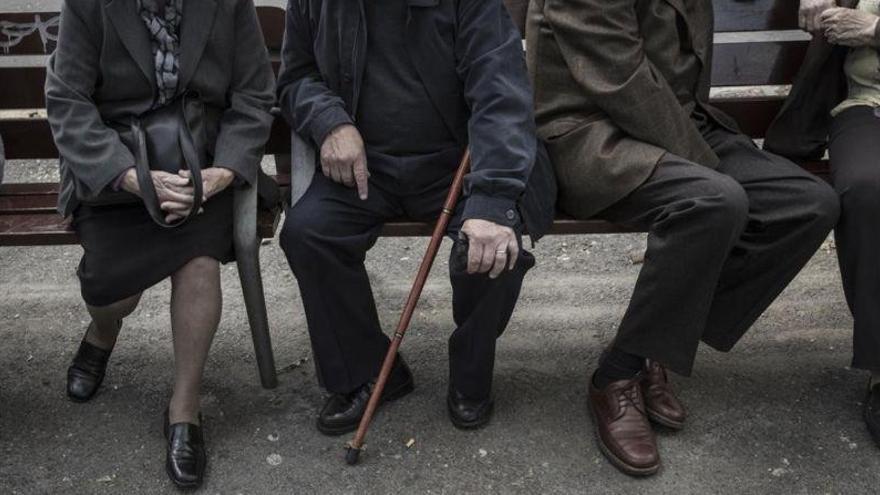 La fiscalía alerta del aumento del expolio económico a ancianos a raíz de la crisis