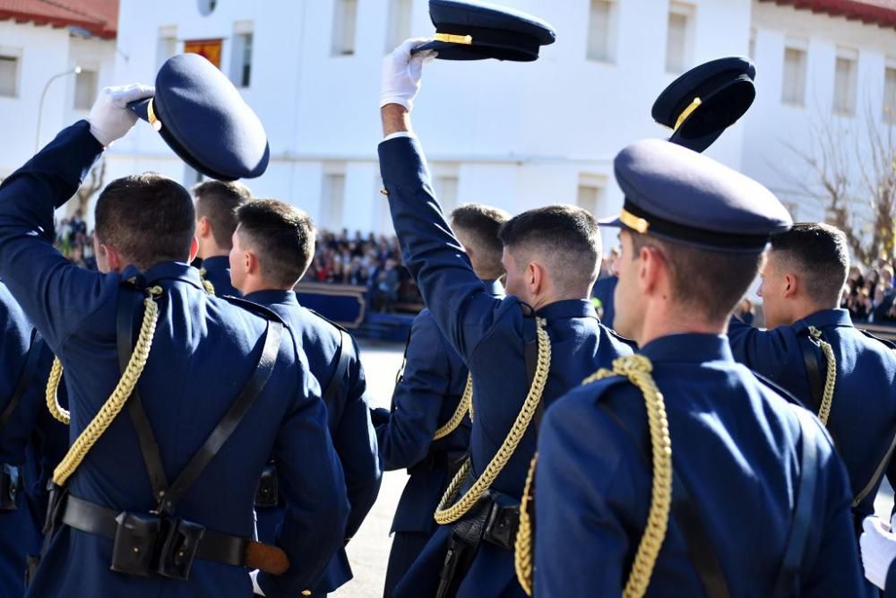 Acto de jura de bandera en la Academia General del Aire