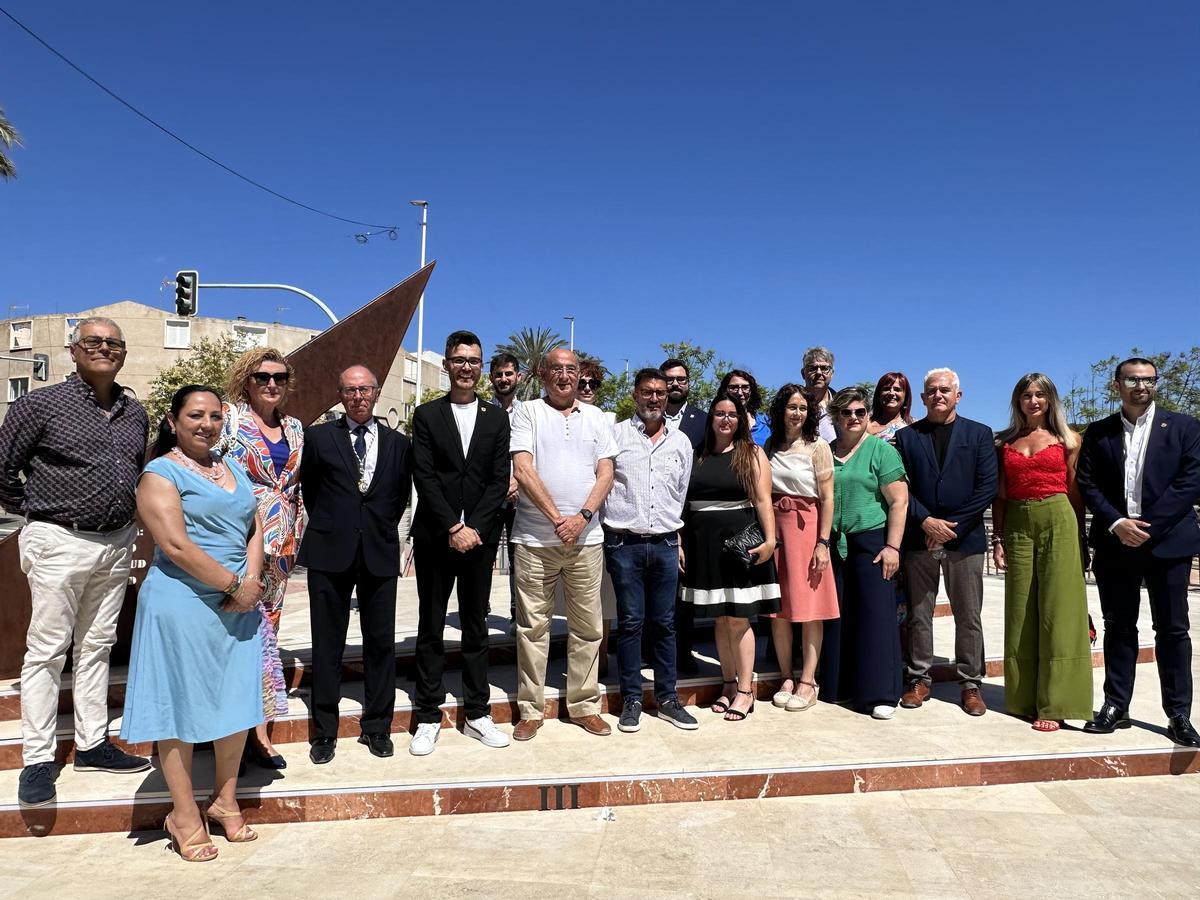 Novelda inaugura un reloj solar monumental dedicado a Jorge Juan