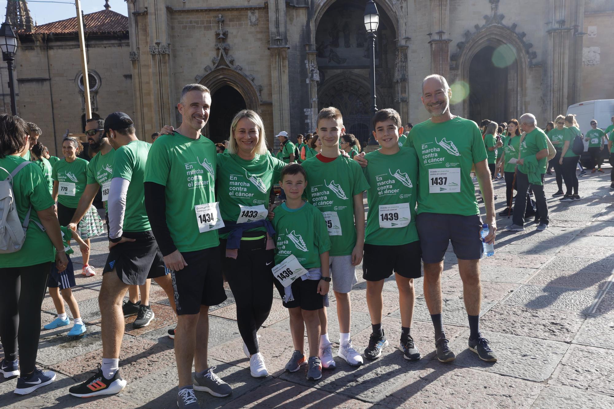 ¿Estuviste en la carrera contra el cáncer de Oviedo? Búscate en la galería de fotos