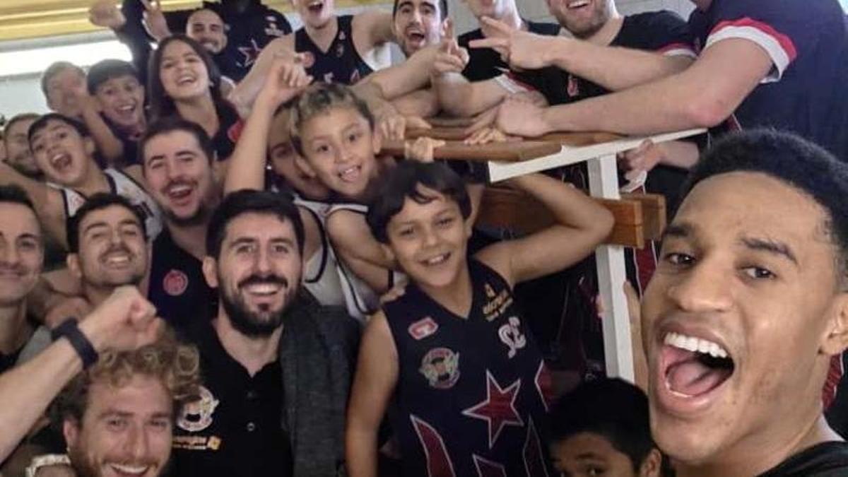 La celebració de l’última victòria al vestuari.