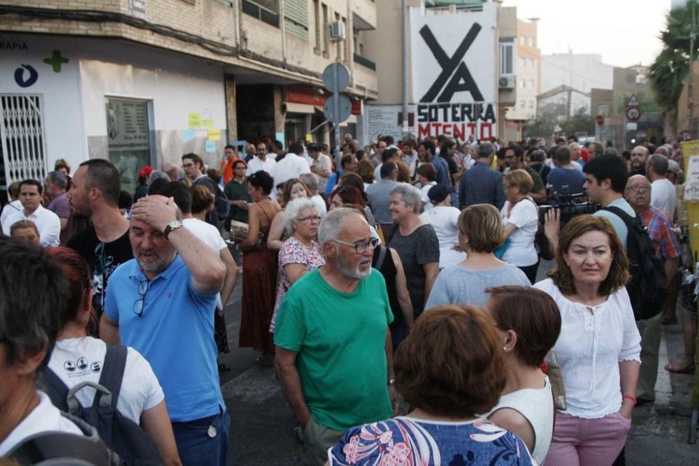 Más de 2.000 vecinos se van de fiesta a las vías