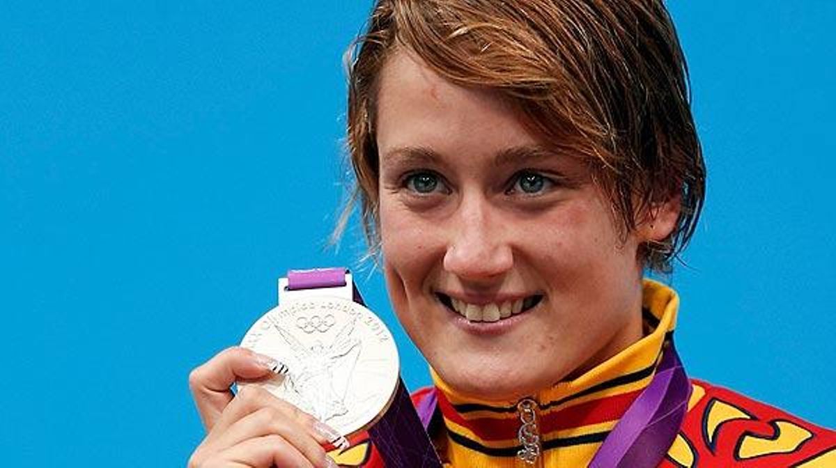 Desrprés de guanyar la seva segona medalla, Mireia Belmonte diu que espera que el seu triomf serveixi perquè es presti més atenció a la natació.