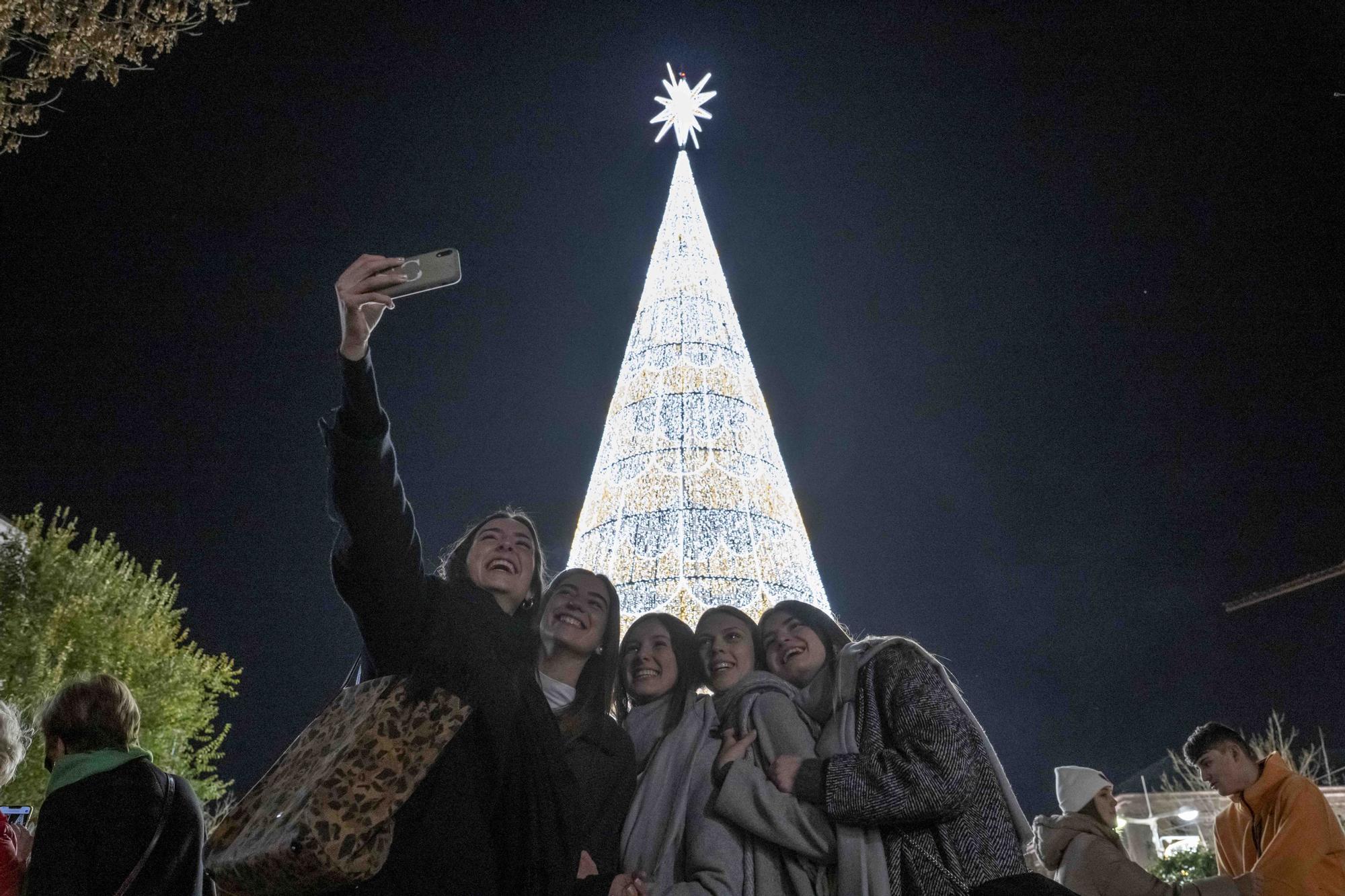 Arranca la Navidad más brillante en Ourense