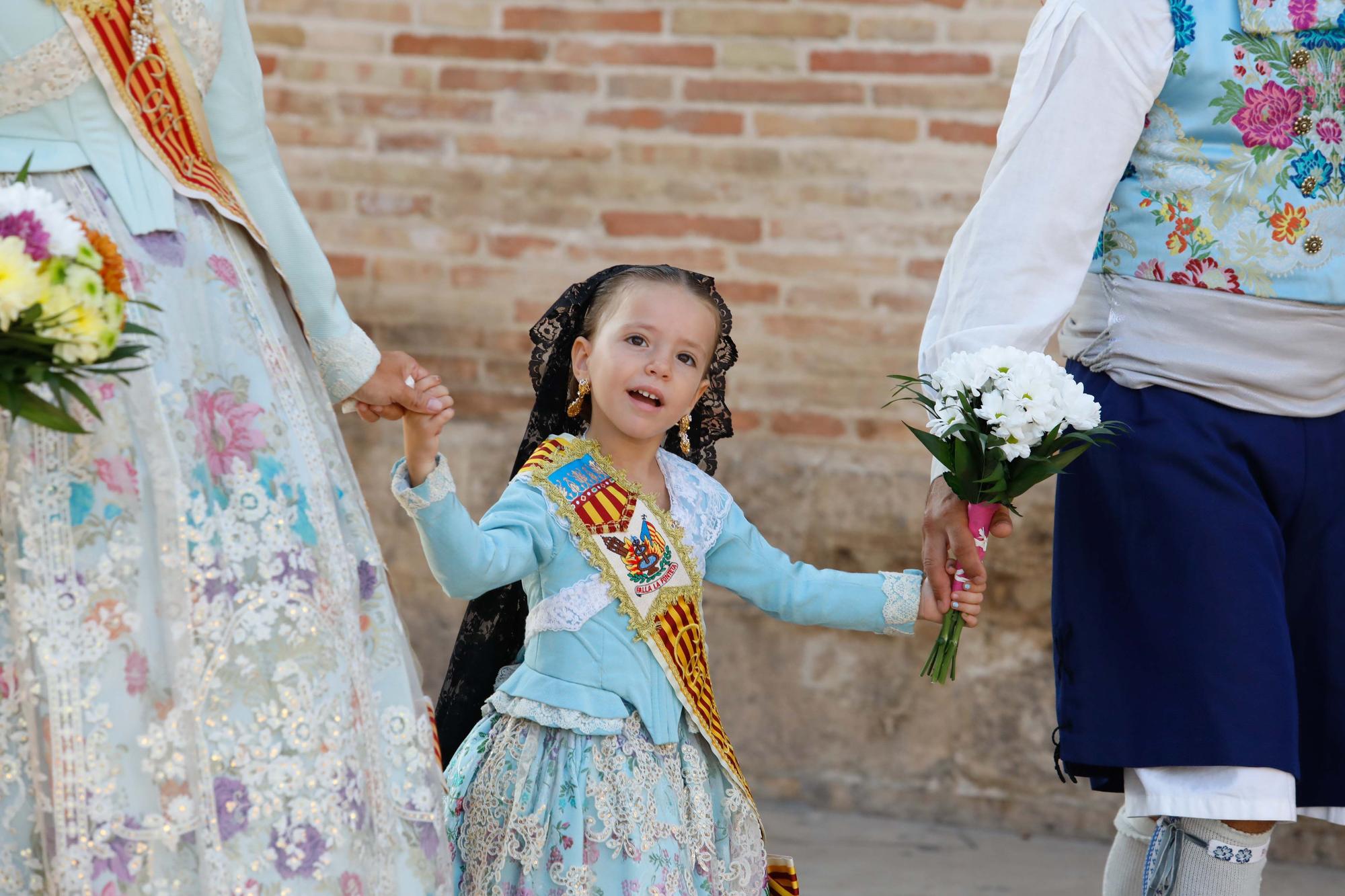 Búscate en el segundo día de Ofrenda por las calles del Mar y Avellanas (entre las 10:00 y 11:00 horas)