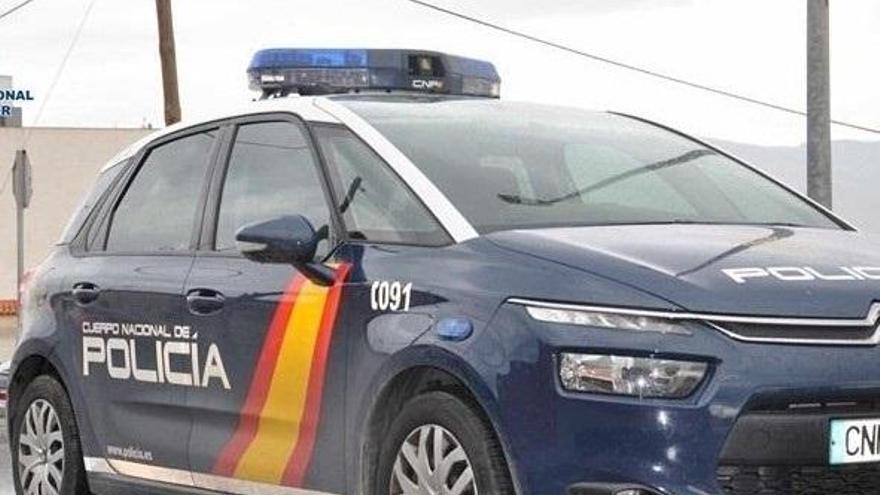 Vehículo de la Policía Nacional.