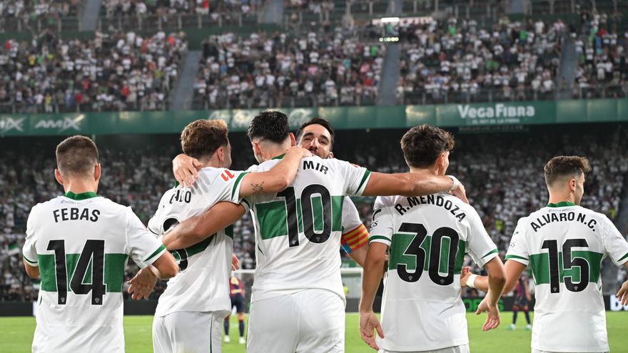 Así se han repartido los dorsales del Elche para la temporada 2025-2026