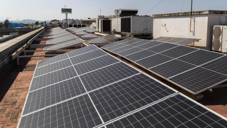 Vila-real instalará placas solares en otros 4 edificios con 442.158 €