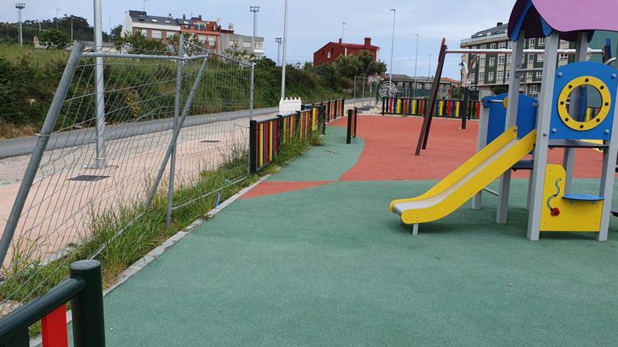 El BNG de Arteixo exige acabar la obra de un parque infantil en Pastoriza en vísperas de campaña