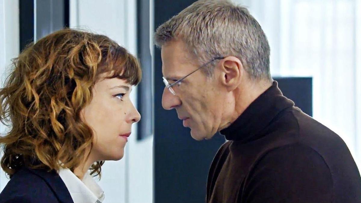 Céline Sallette y Lambert Wilson, en un fotograma de 'Corporate'