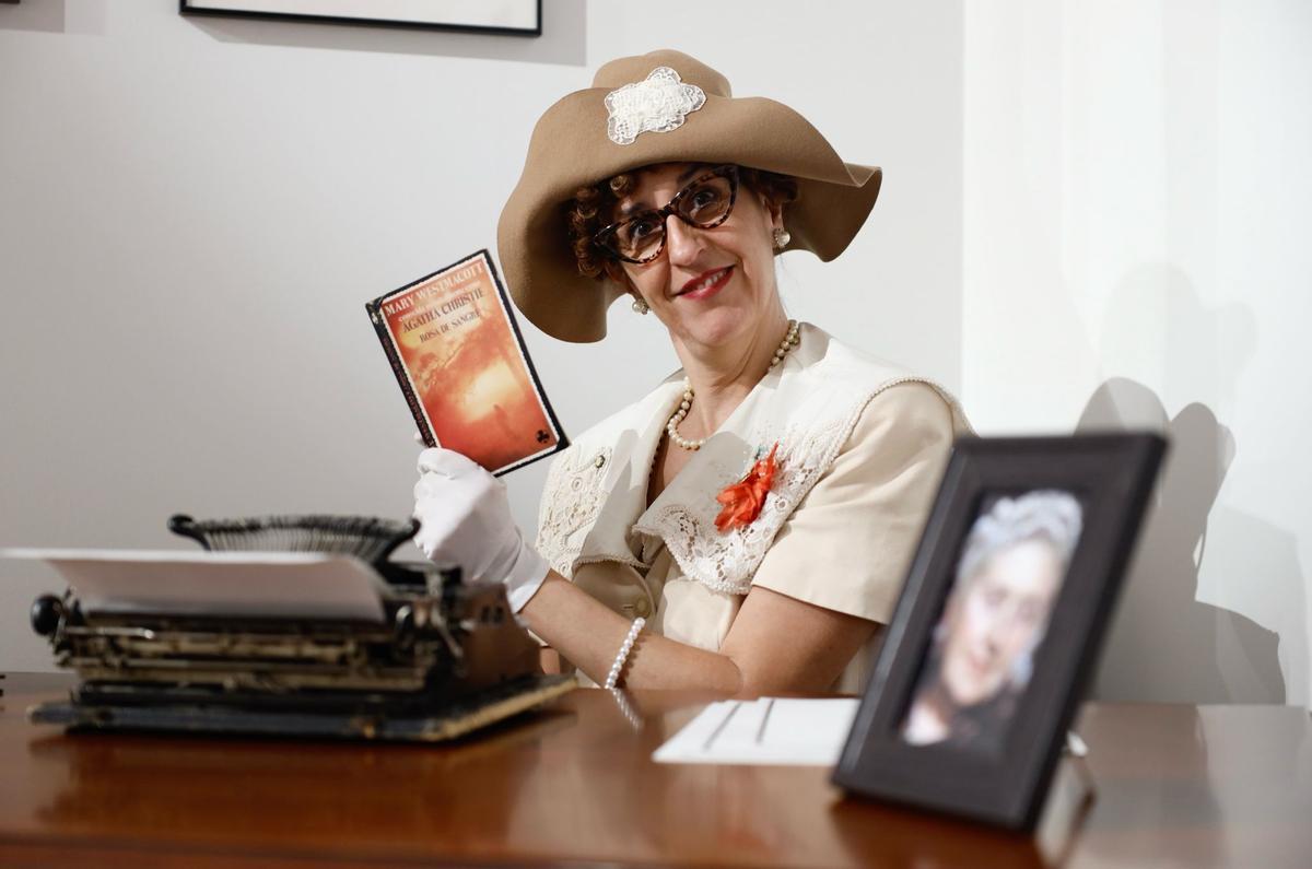 En imágenes | Exposición de Agatha Christie en el Centro de Historia