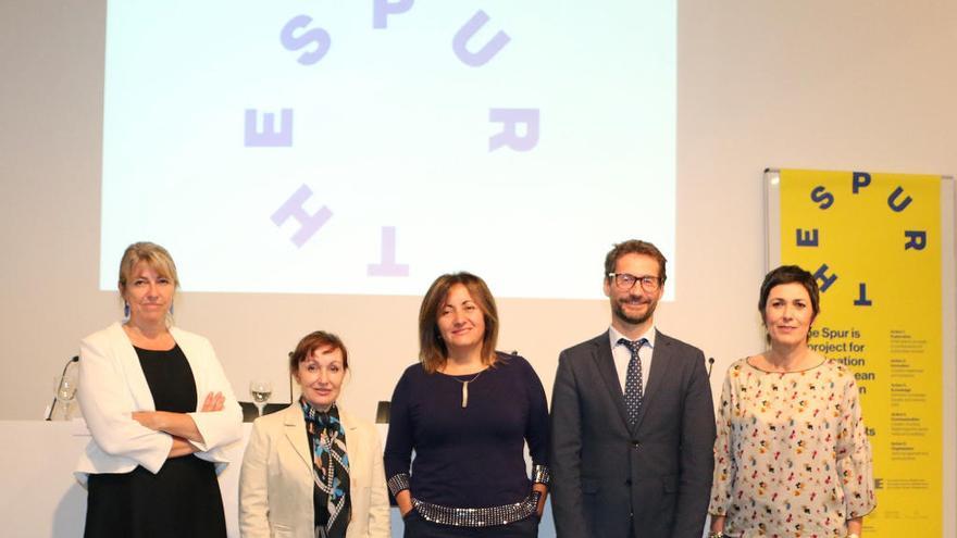 Carme Sais, Nekane Aramburu, Fanny Tur, Xavier Bernard-Sans y Francisca Niell, en la presentación del seminario.