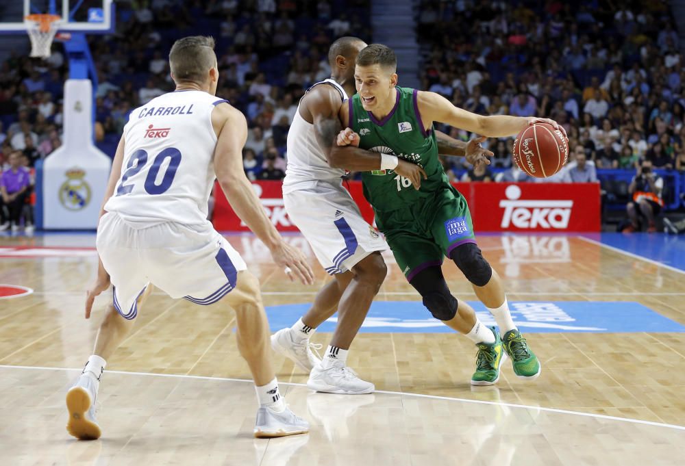 El Unicaja dio la cara en el BarclayCard Center ante el vigente campeón de Liga, el Real Madrid.