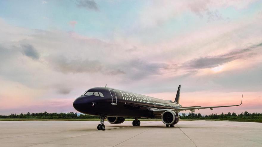 El exclusivo 'jet' privado de Four Seasons ya se encuentra en Mallorca en su primera visita a la isla