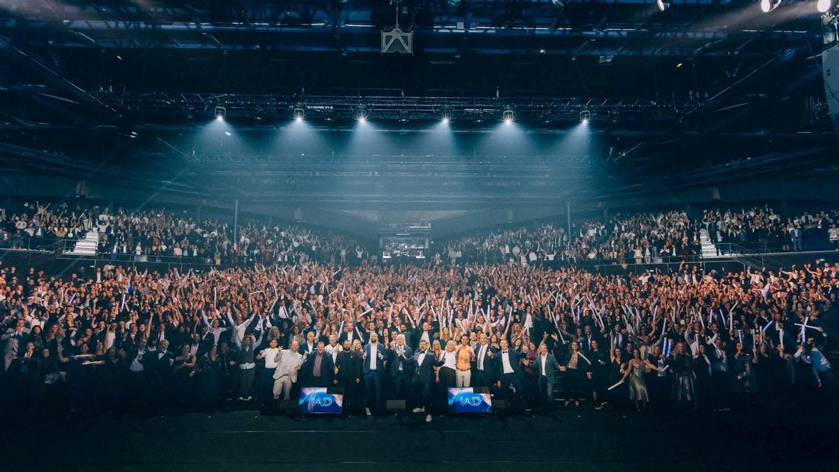 En iad eres tu propio jefe pero cuentas con el resplado de la mayor red de asesores independientes de Europa